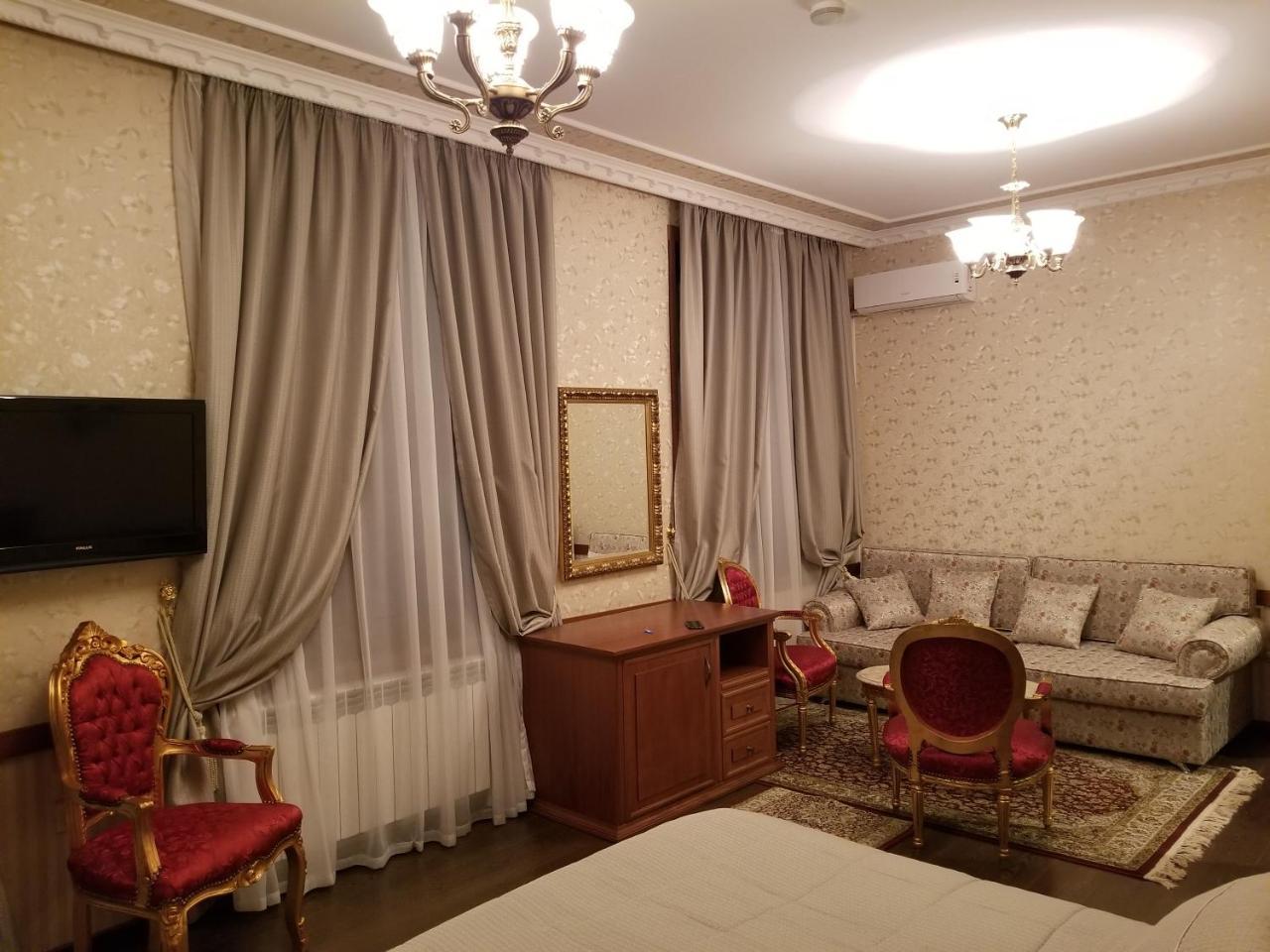 Vila Sigal Pogradec Exteriör bild